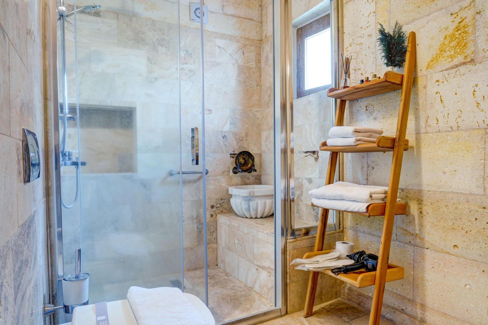 אוצ'יסר Vasil Cave Hotel חדר תמונה